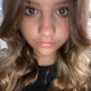 Meet your Posher, Kara